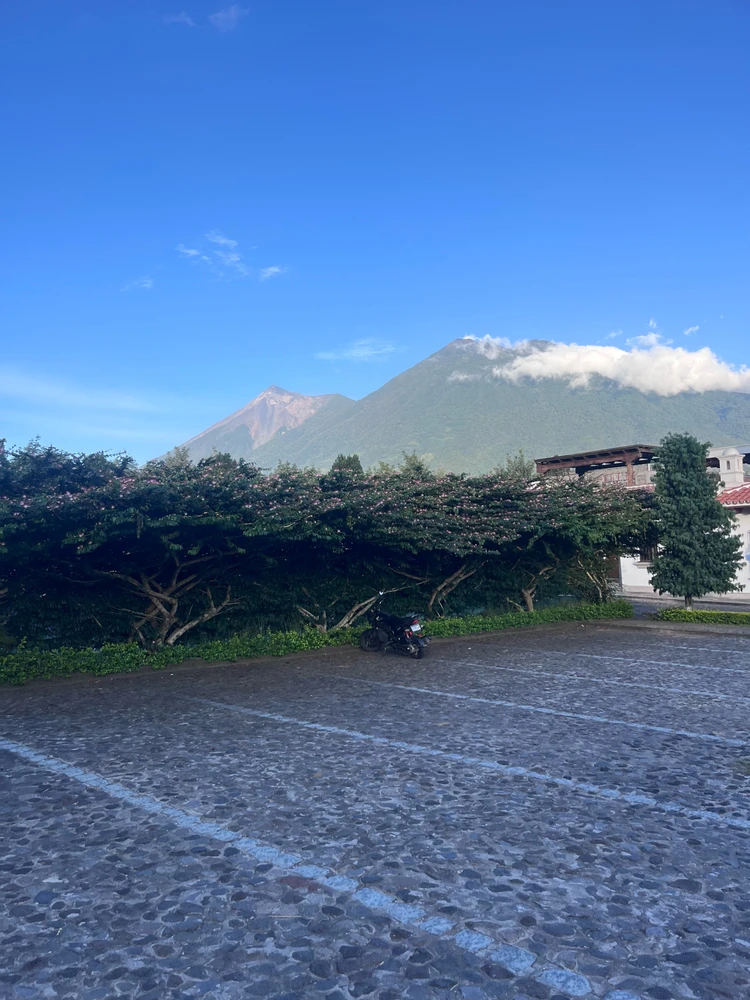 GIF uploaded by Su