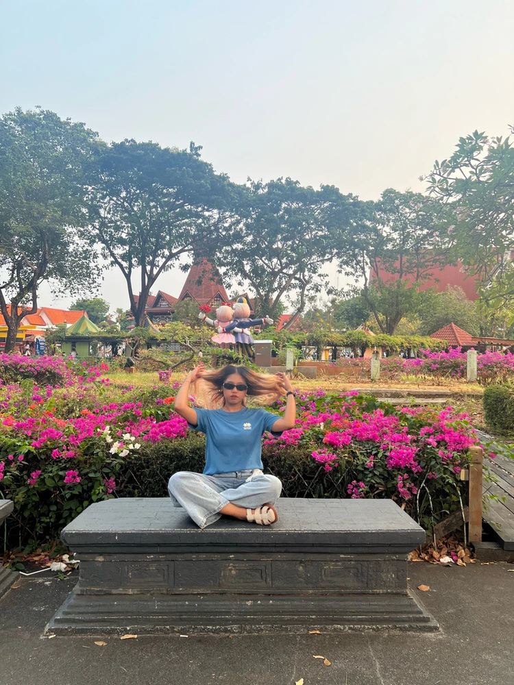 GIF uploaded by Mal