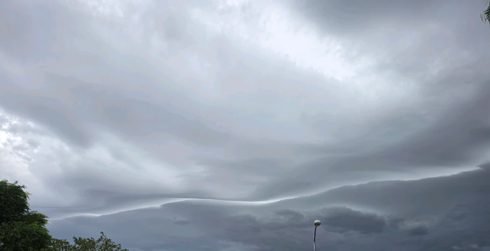 GIF-ը վերբեռնել է Sky