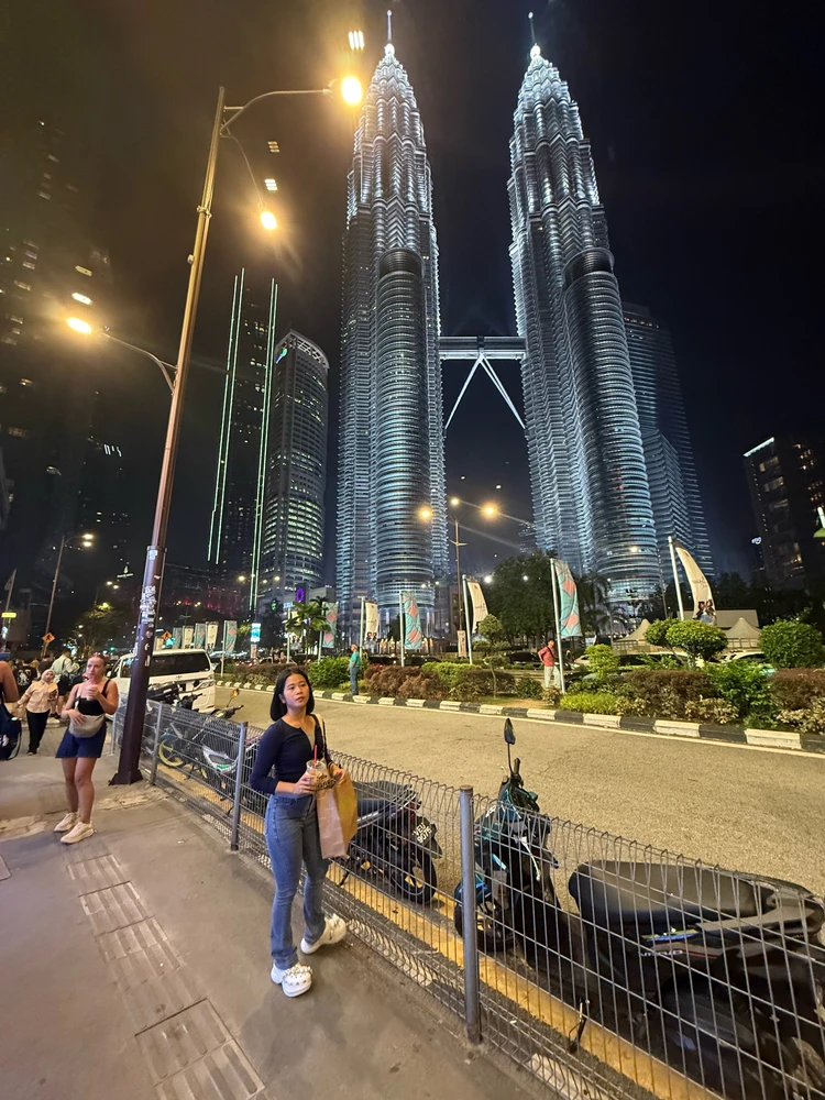 GIF uploaded by Puji