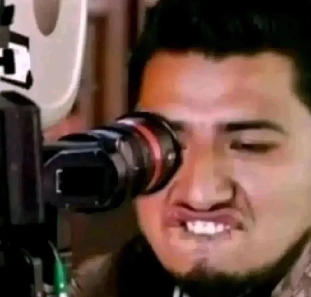 GIF uploaded by Aqma