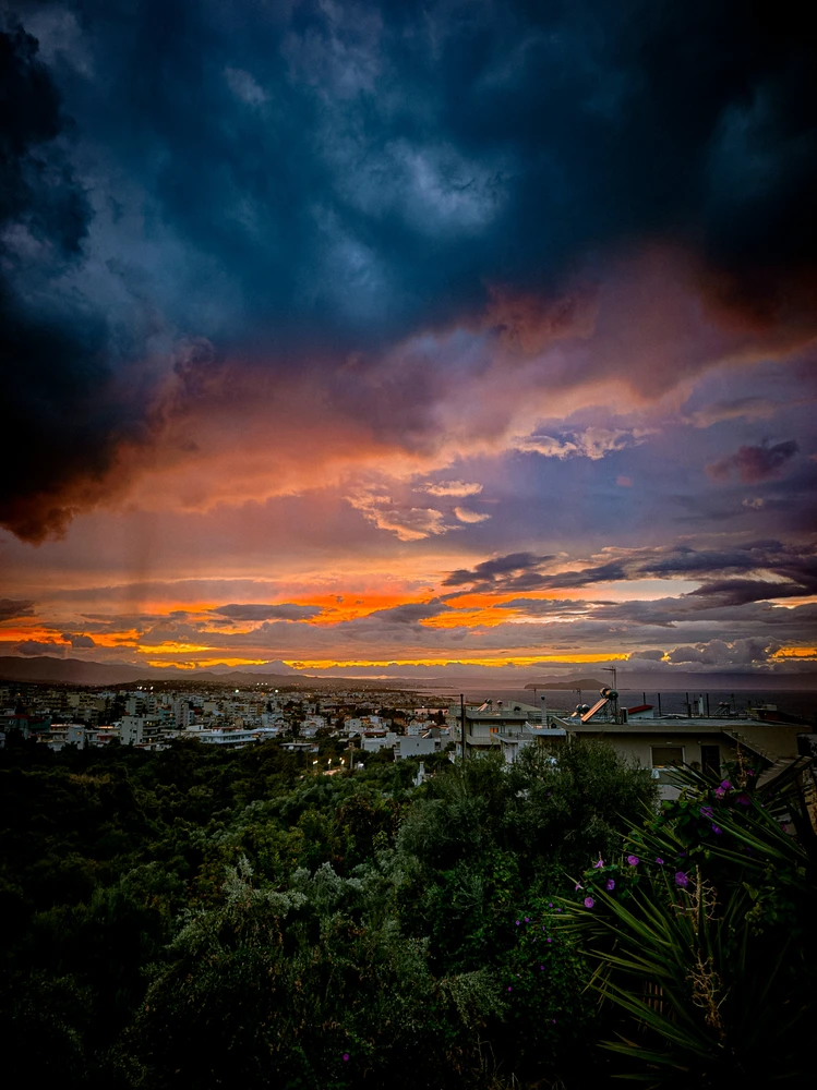 GIF uploaded by Vasilis