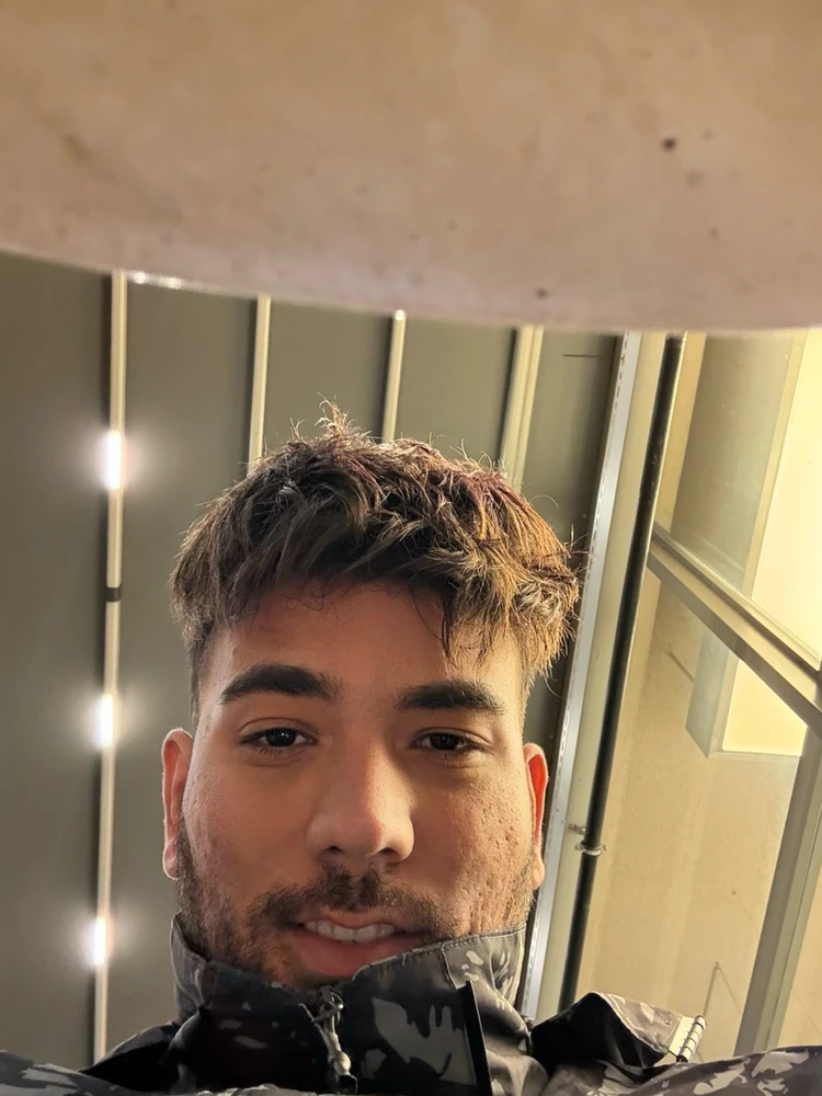 GIF diunggah oleh Atakan