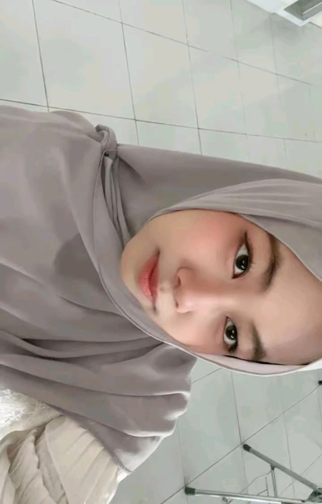GIF uploaded by Rani