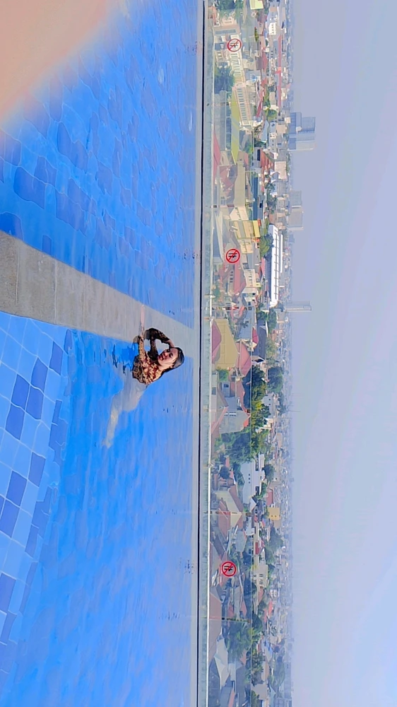GIF жүктеген Yuchi