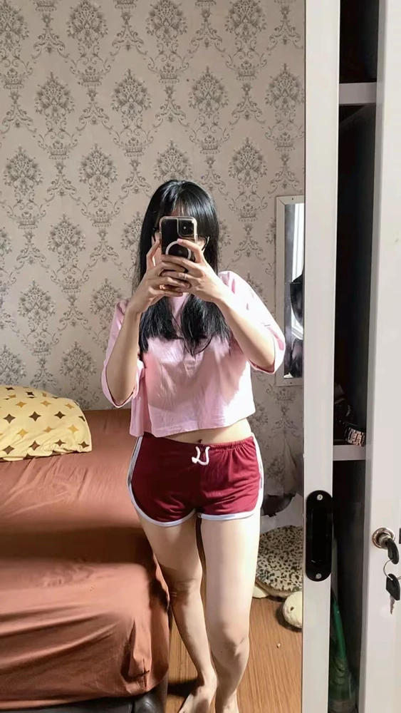 GIF uploaded by Anna Fransiska