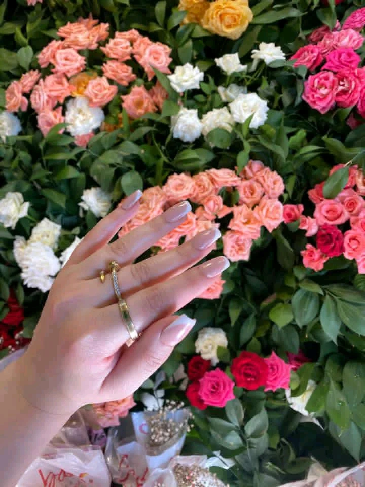 𝑳𝒊𝒏𝒅𝒂 laadis üles pildi