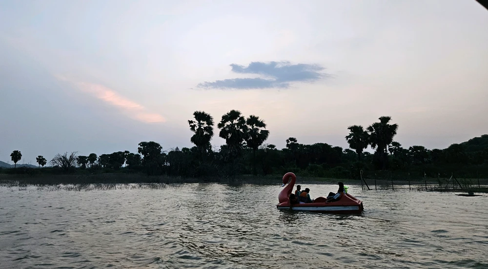 GIF diunggah ku Leo