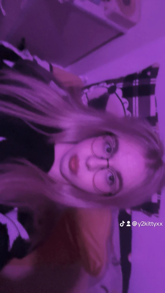 Stace байршуулсан GIF