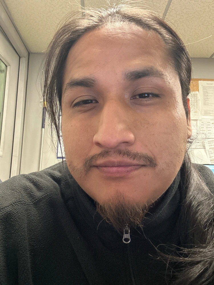GIF pujat per Edwin