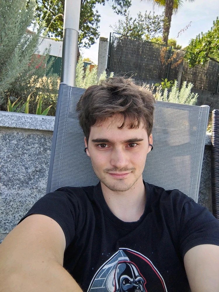 GIF Sergio tərəfindən yükləndi