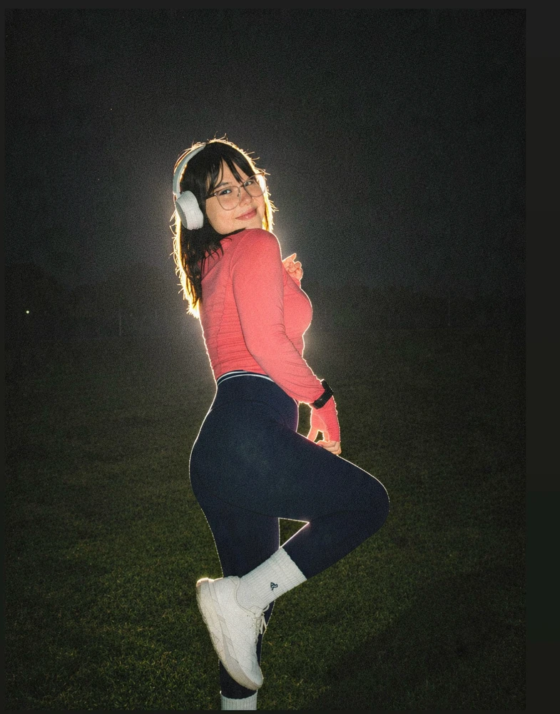 GIF загружаны Helena Tafanna