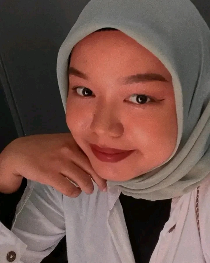 GIF diunggah ku July