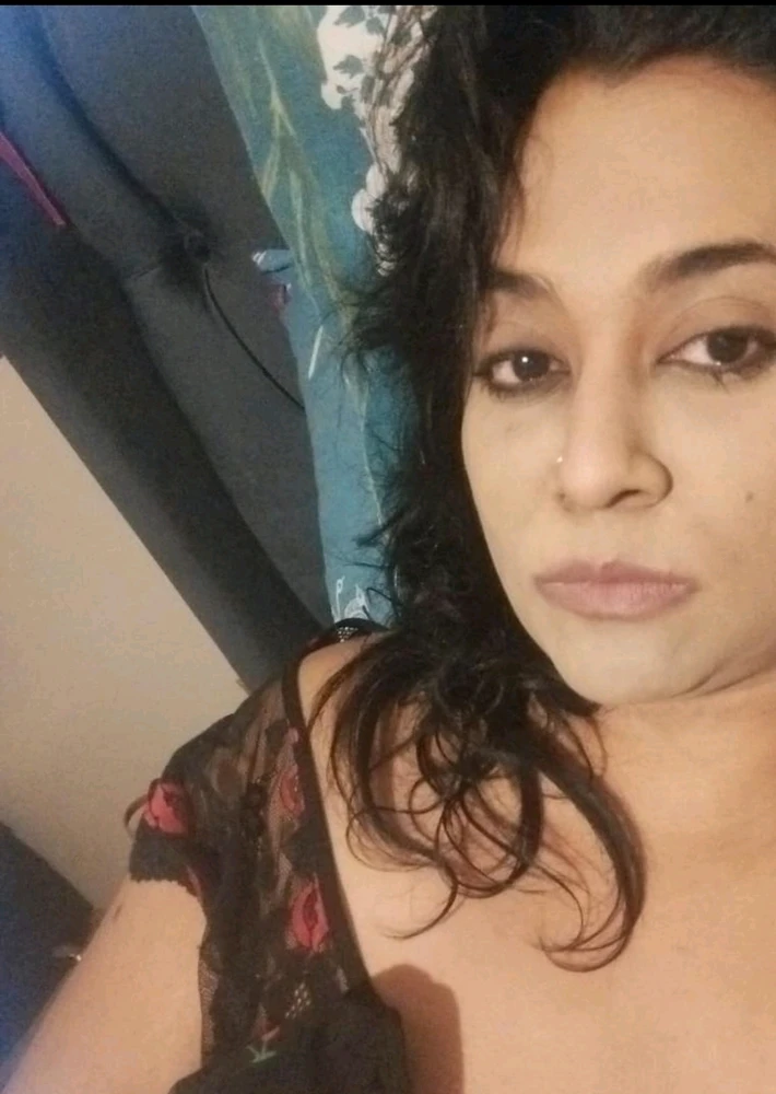 GIF na auina ae e Mieke