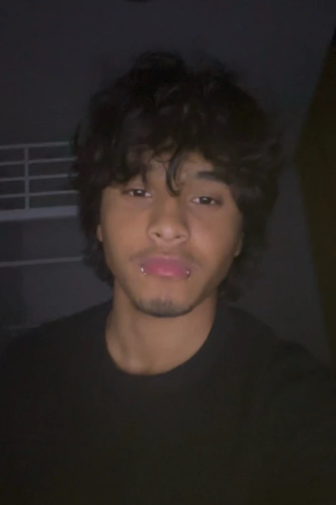 GIF diunggah ku Anderson