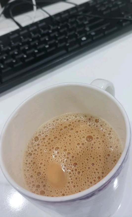 GIF eropgeluede vum 𝑨𝒏𝒆𝒆𝒍..