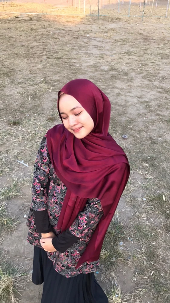 GIF diunggah ku Bella