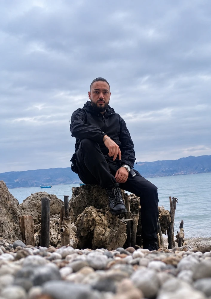 GIF pujat per Goran