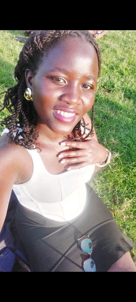 GIF gi-upload ni Suzan