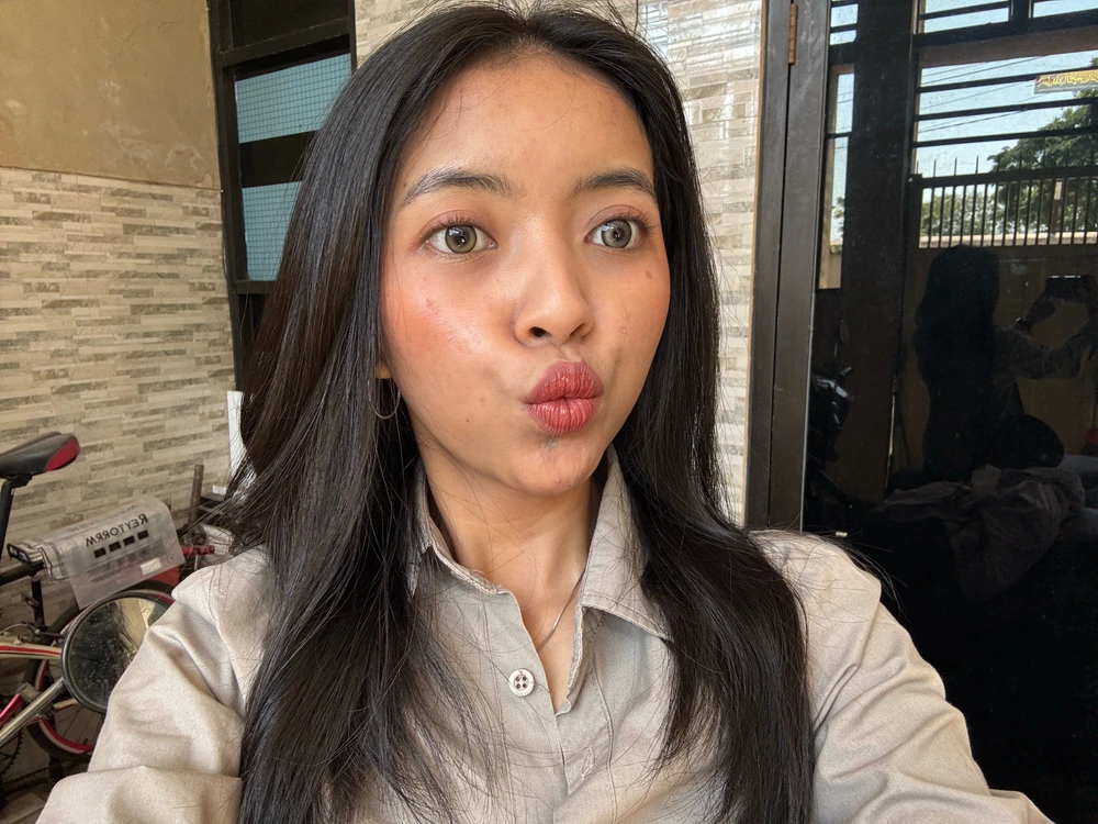 GIF gi-upload ni Diva
