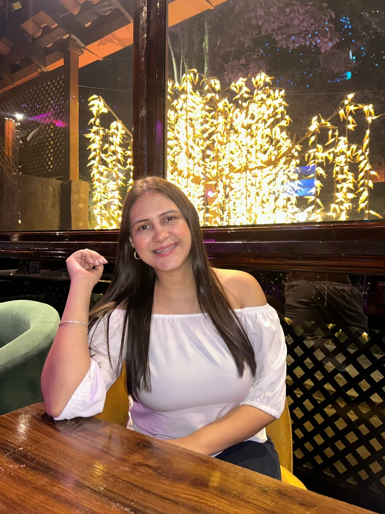 GIF diunggah ku Claudia