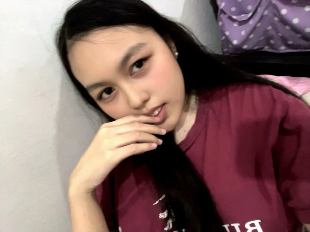 GIF diunggah ku Elli