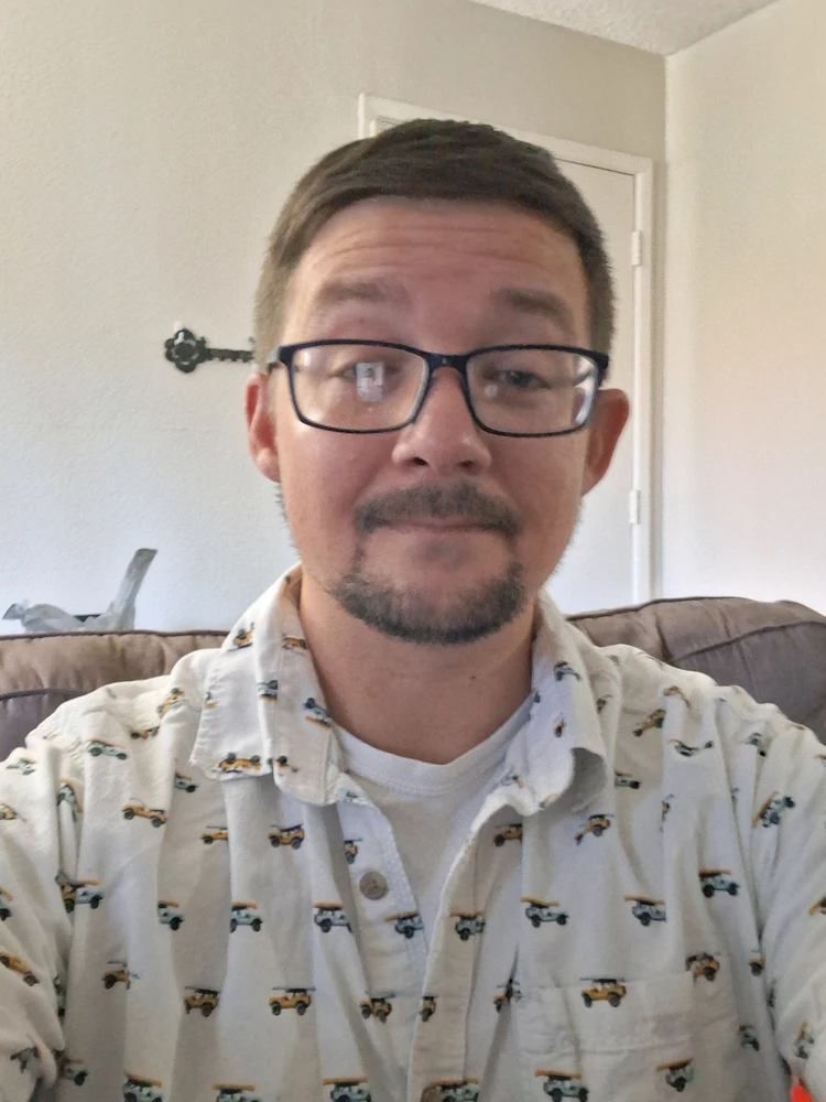 GIF pujat per Brandon