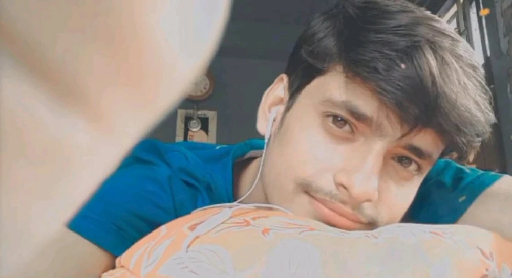Subham Banerjee님이 올린 GIF