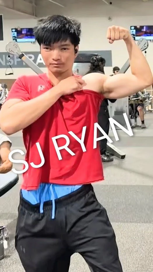 GIF Sj Ryan tarapyndan ýüklenen
