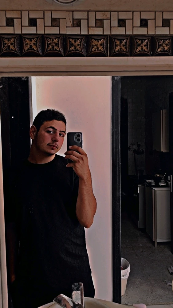 Anyone in Riyadh calls me to meet.
