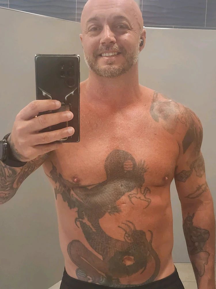 GIF na auina ae e Mike