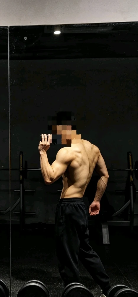 GIF tí Moh gbé sókè