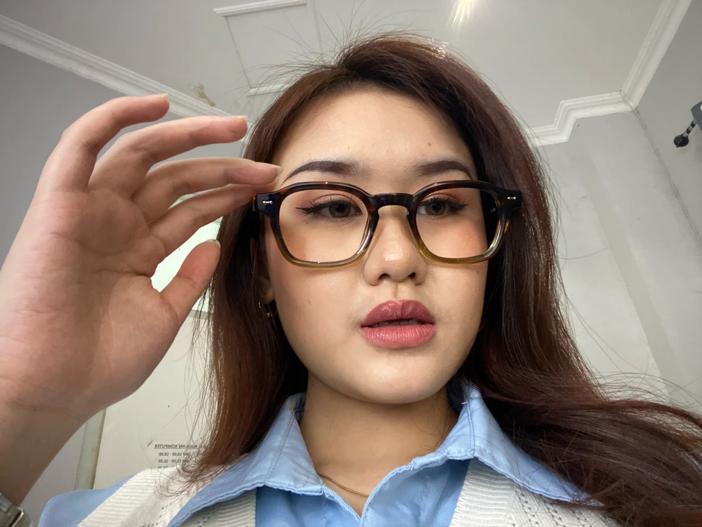 GIF رفعها Michelle