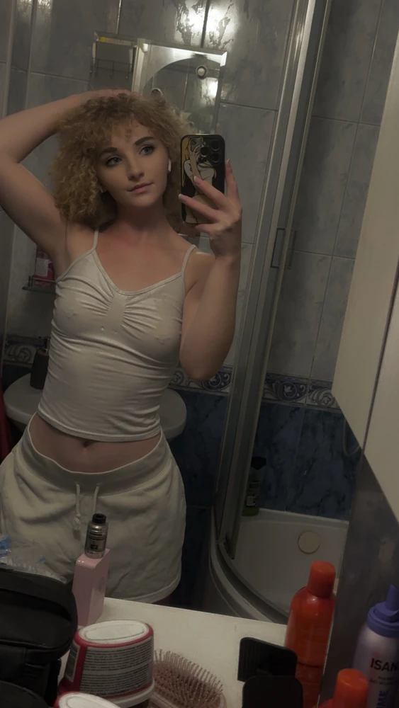 Bild eropgeluede vum Aleksandra