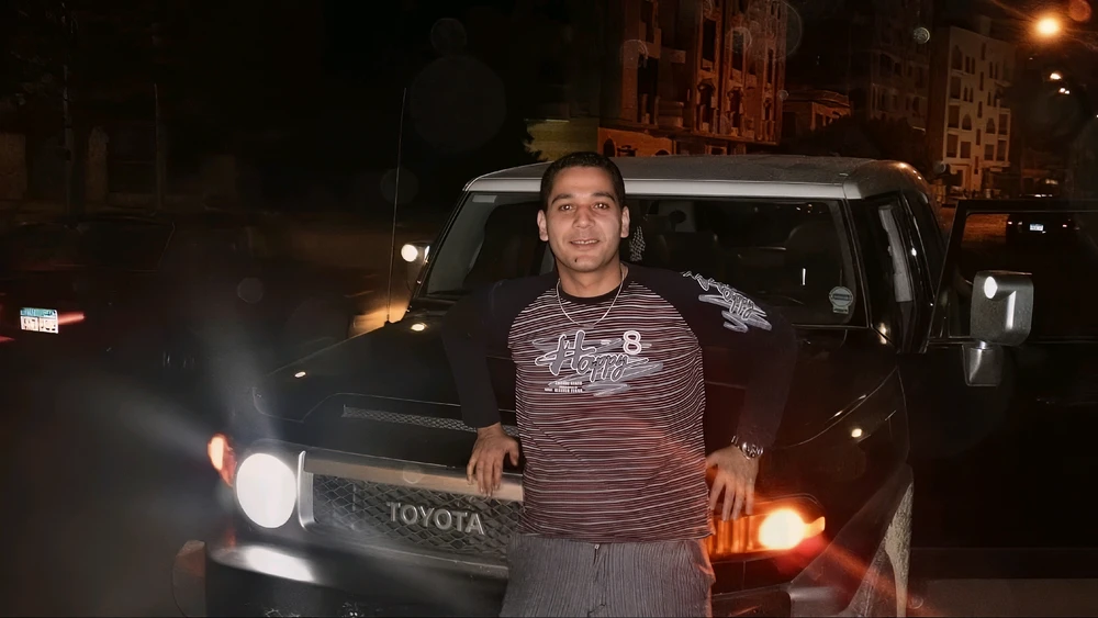 GIF uploadet af Karim F Maamoun