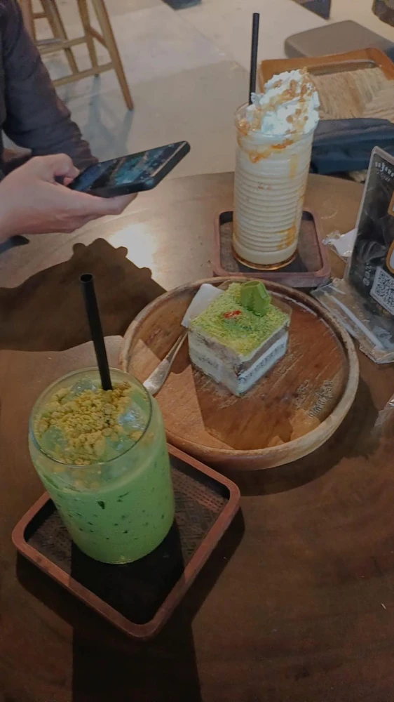 GIF uu soo galiyey anddachan