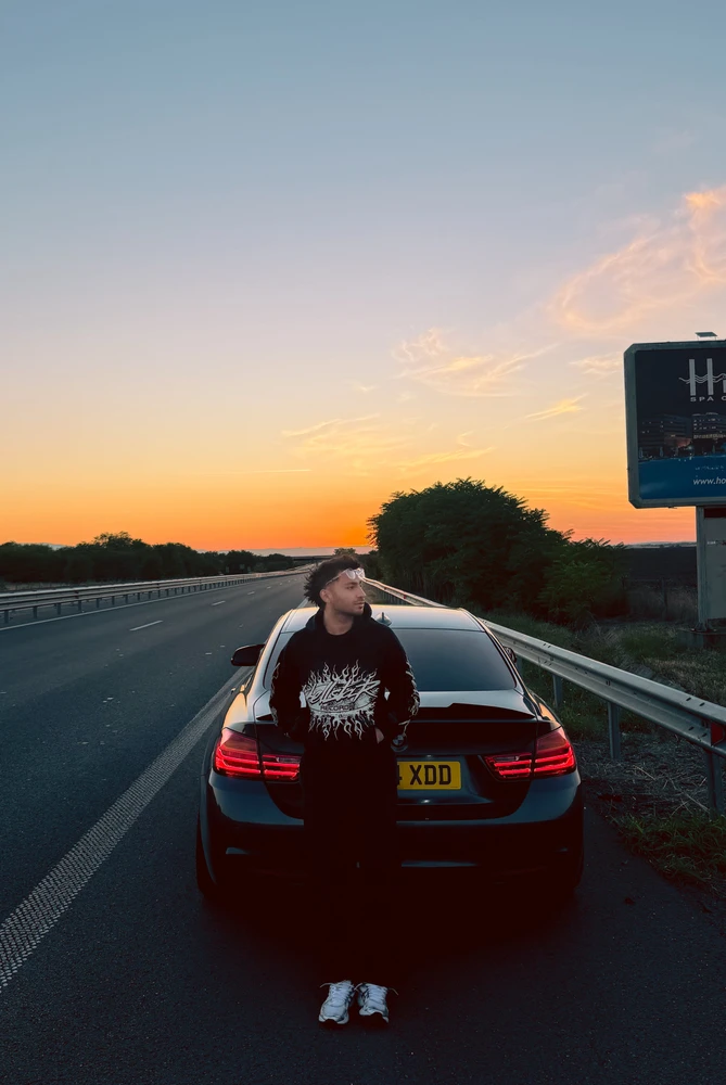 GIF eropgeluede vum Fahad