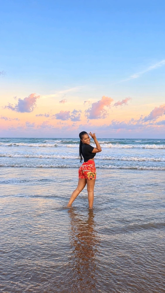 GIF na in-upload ni Amah