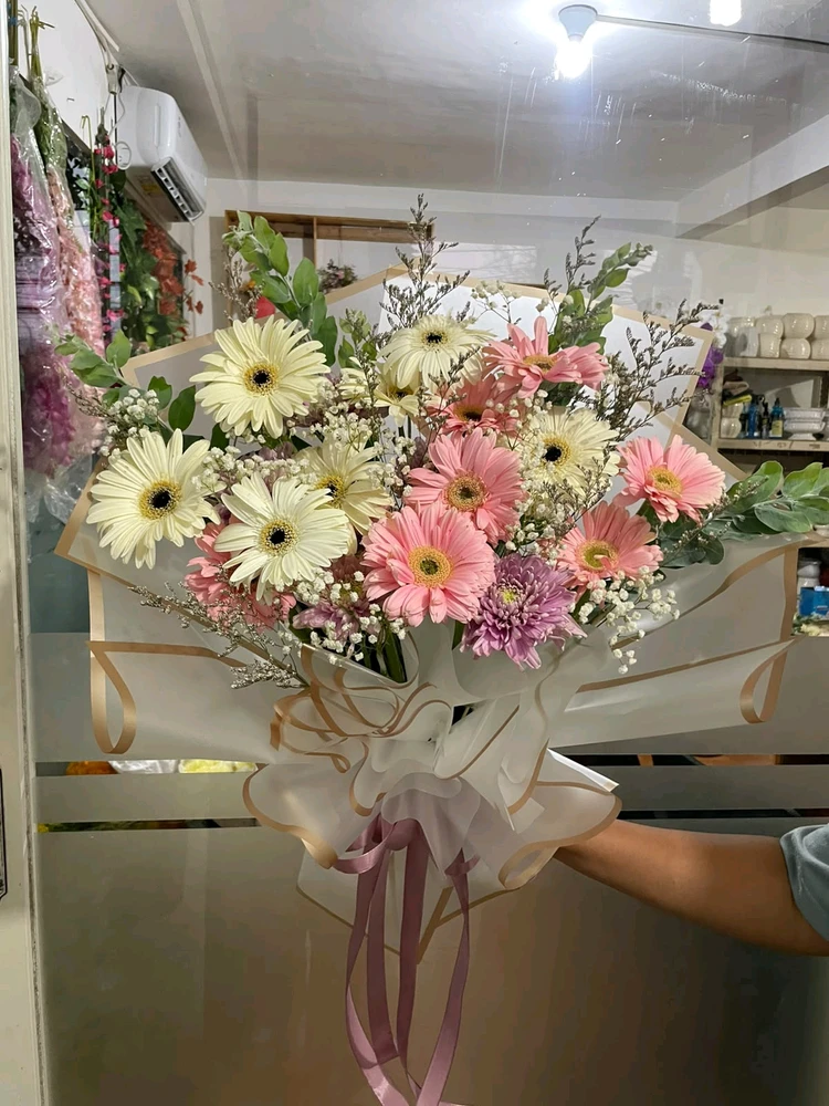 GIF uploaded by Eva