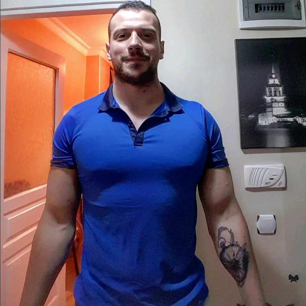GIF na in-upload ni Gökmen