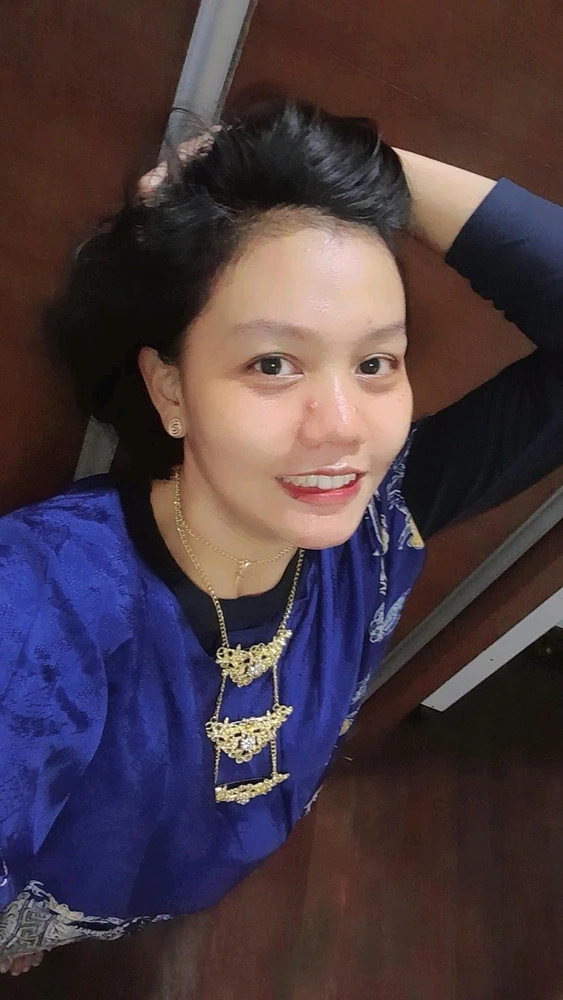 Fitria نے GIF اپ لوڈ کی