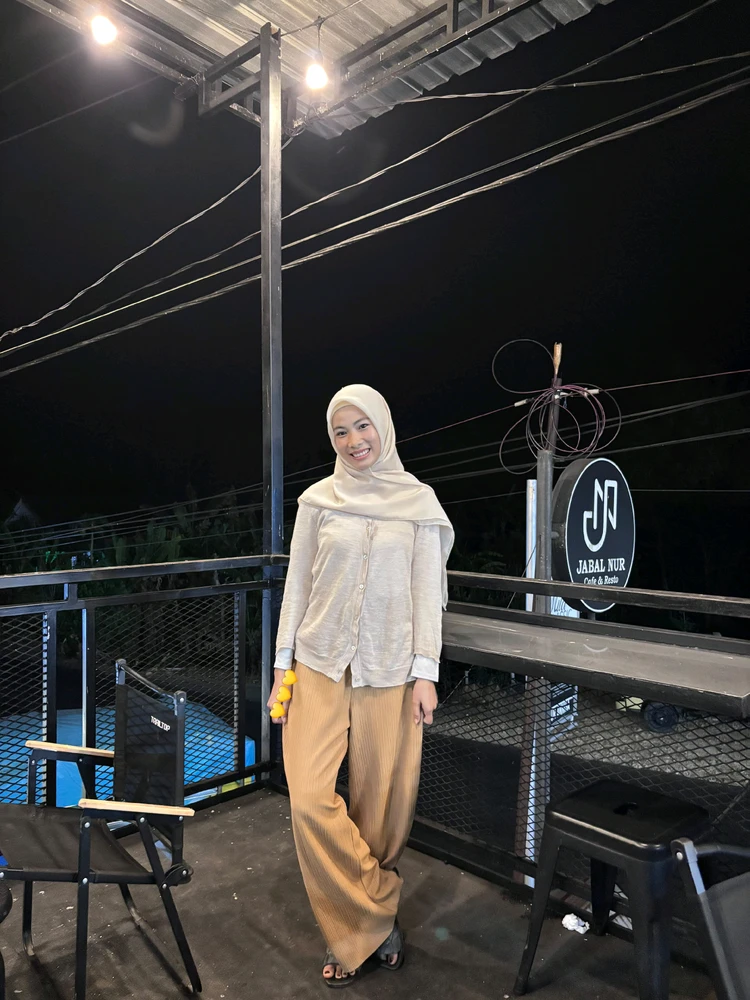 allana tsa 上傳的 GIF