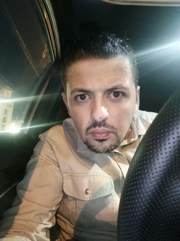 GIF uploaded by Anis