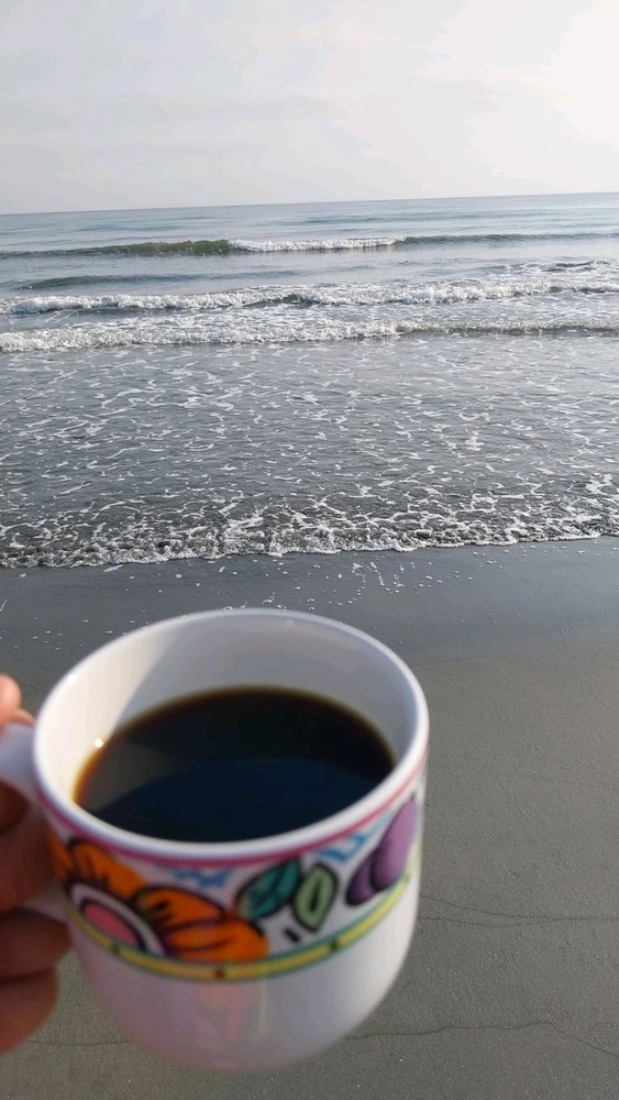 GIF uploaded by Trisna