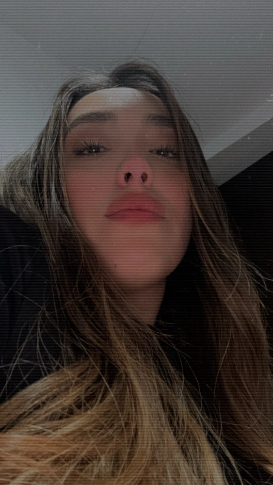 GIF Sofia tərəfindən yükləndi