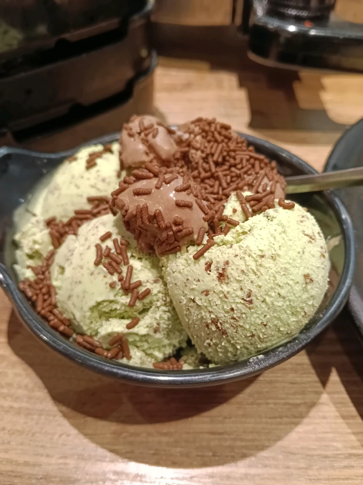 GIF hochgeladen von Tiha