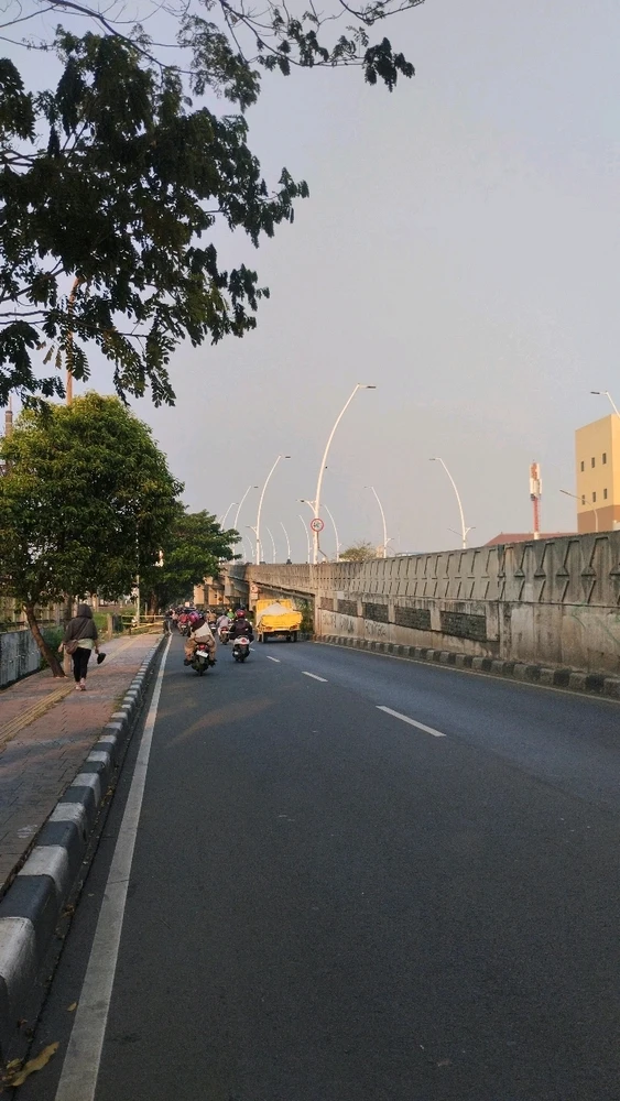GIF uploaded by Nur