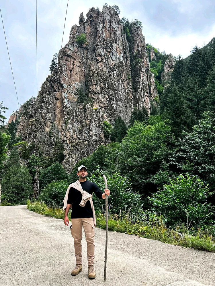 GIF uploaded by Yusuf