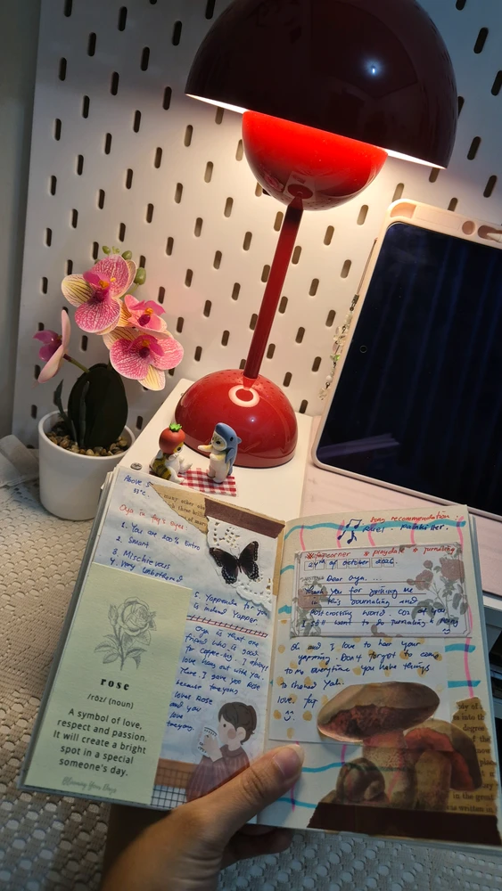 GIF uploaded by Oya