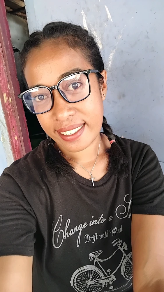 GIF uploaded by Lia